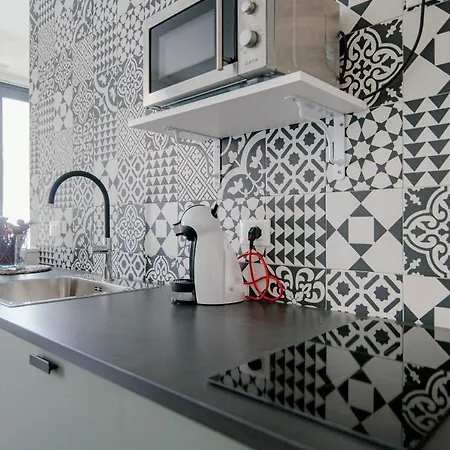 Apartment White Soul - By Myhomeincomo *